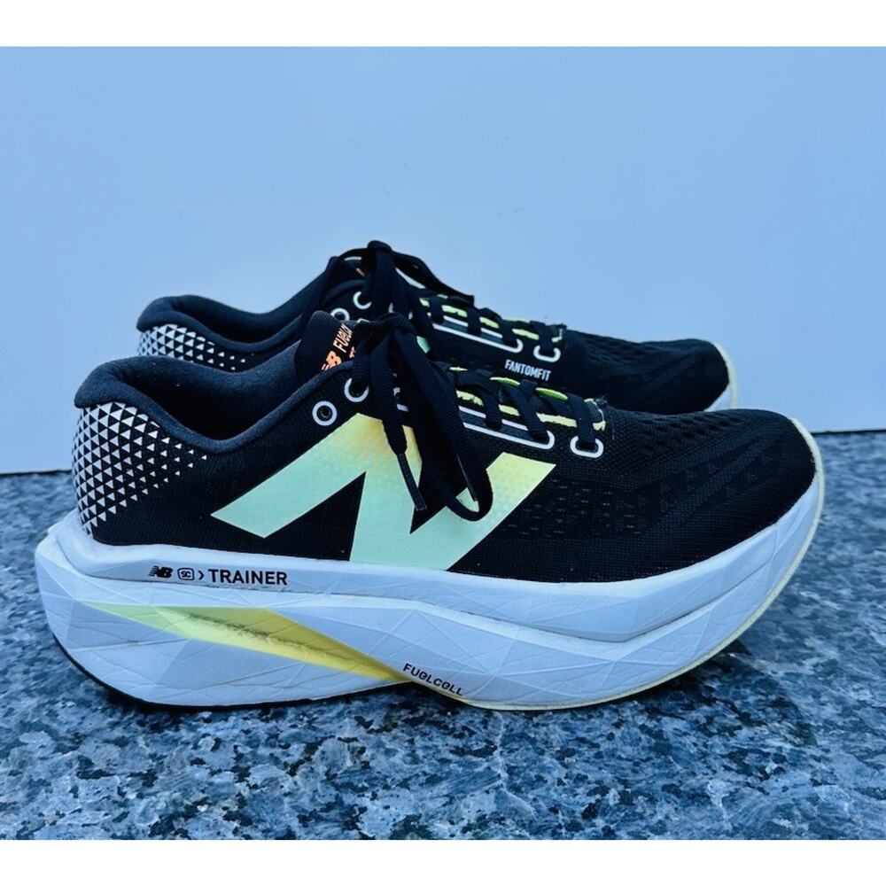 New Balance FuelCell SuperComp trainer Elite V3. Women Size 10.5 Men’s 9 Black